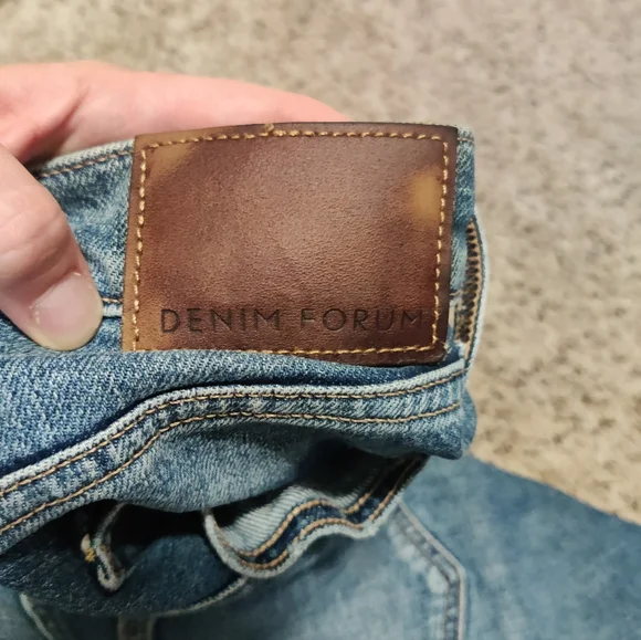 Aritzia Denim Forum Arlo High Rise Straight Jeans short - Picture 7 of 15